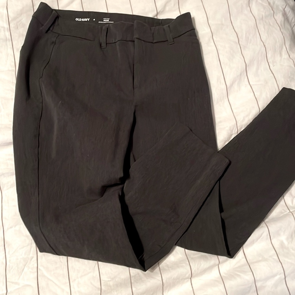 Old navy size US 6 pixie cut trouser-pants dark gray
Good condition